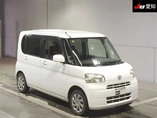 DAIHATSU TANTO 2011