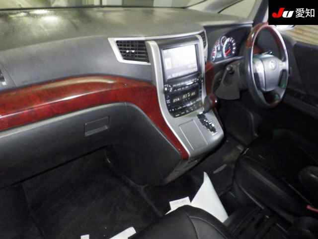 TOYOTA ALPHARD 2009