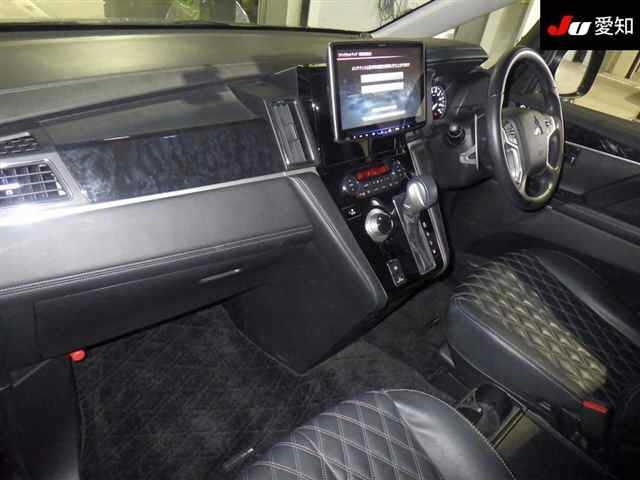 MITSUBISHI DELICA D5 2020