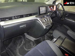 NISSAN ELGRAND 2009