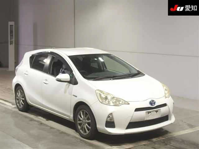 TOYOTA AQUA 2012