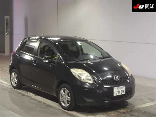 TOYOTA VITZ 2010