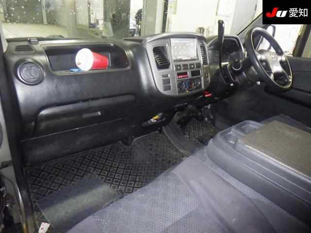 NISSAN CARAVAN VAN 2010