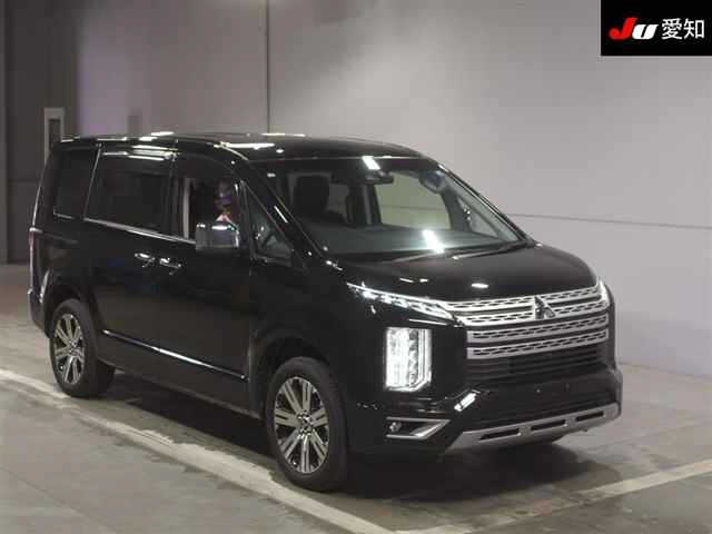 MITSUBISHI DELICA D5