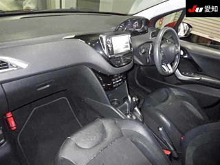 PEUGEOT 208 2014