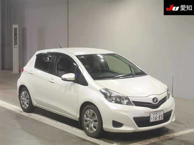 TOYOTA VITZ 2012