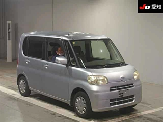 DAIHATSU TANTO 2010
