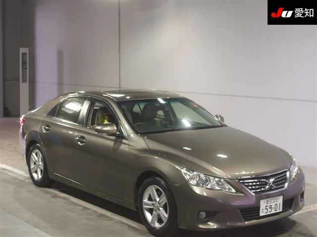 TOYOTA MARK X 2010