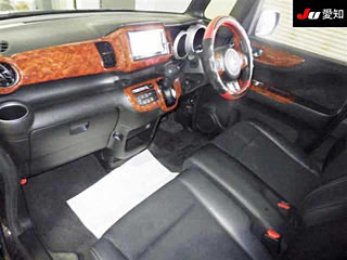 HONDA N BOX 2015