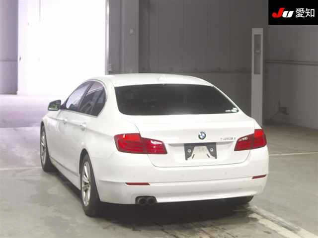 BMW 5 SERIES 2012