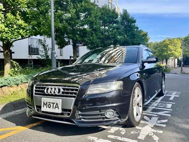 AUDI A4 2011