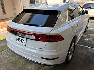 AUDI Q8 2020