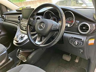 MERCEDES BENZ V CLASS 2016