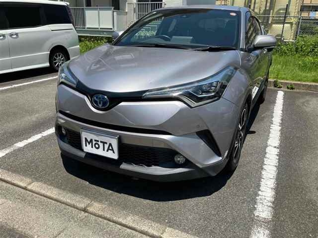 TOYOTA C-HR 2017