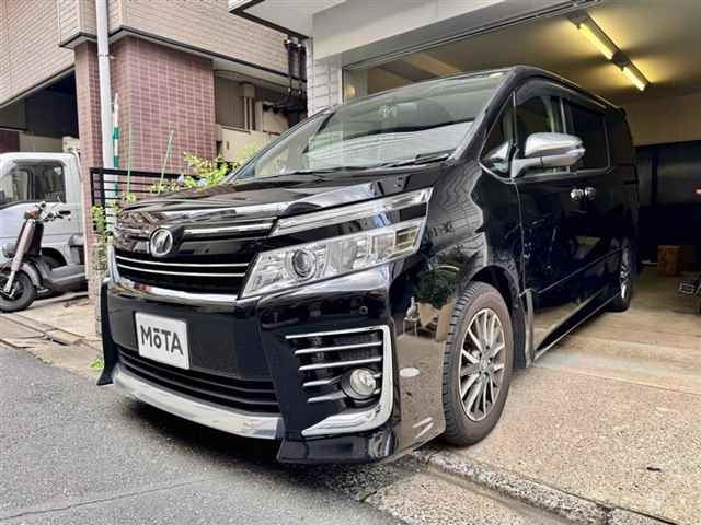TOYOTA VOXY 2016