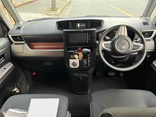 TOYOTA ROOMY 2019