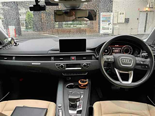 AUDI A4 2017