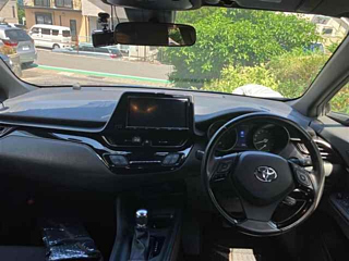 TOYOTA C-HR 2017