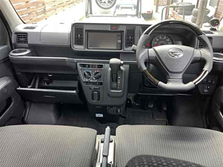 DAIHATSU HIJET VAN 2019