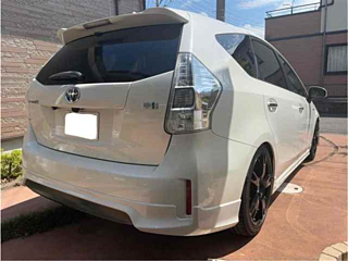 TOYOTA PRIUS ALPHA 2012