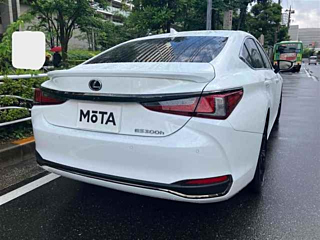 LEXUS ES 2024