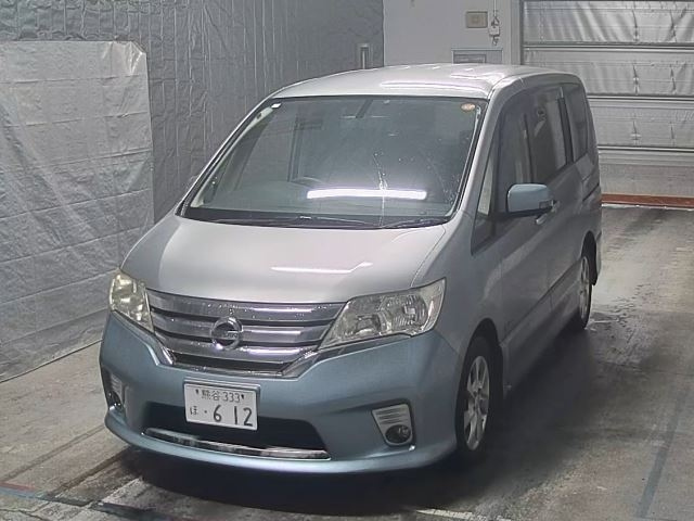 NISSAN SERENA 2013