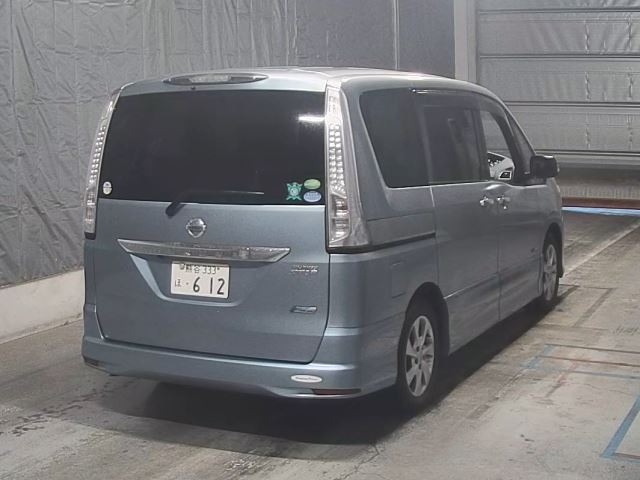 NISSAN SERENA 2013