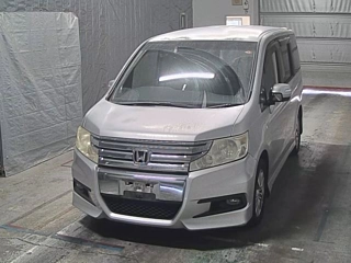 HONDA STEP WAGON 2010