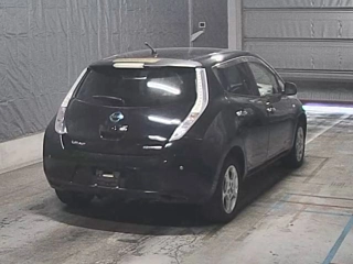 NISSAN LEAF 2011