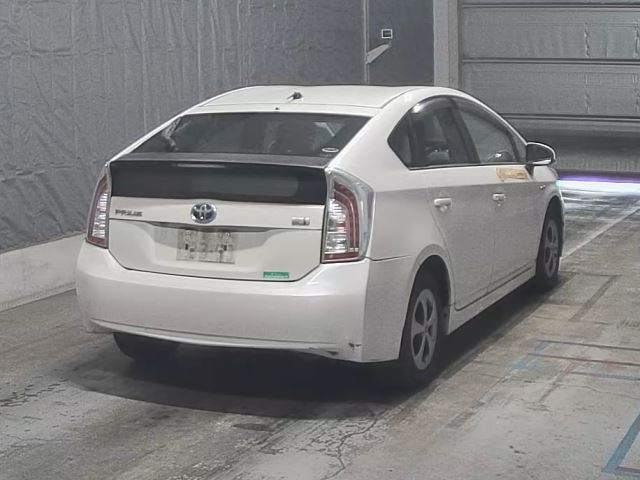 TOYOTA PRIUS 2013