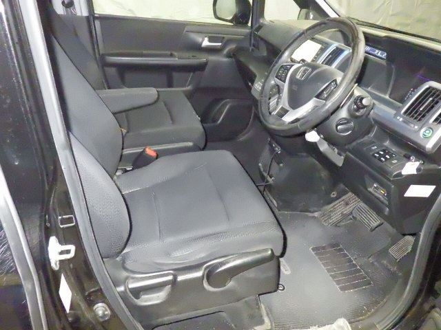 HONDA STEP WAGON 2013