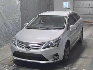 TOYOTA AVENSIS WAGON 2013
