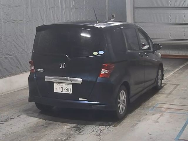 HONDA FREED 2009