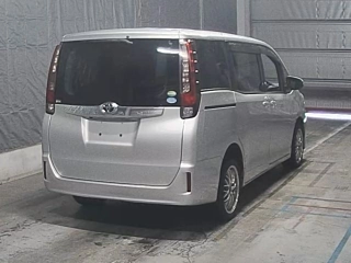 TOYOTA NOAH 2016