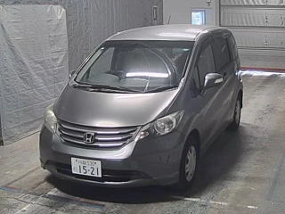 HONDA FREED 2011