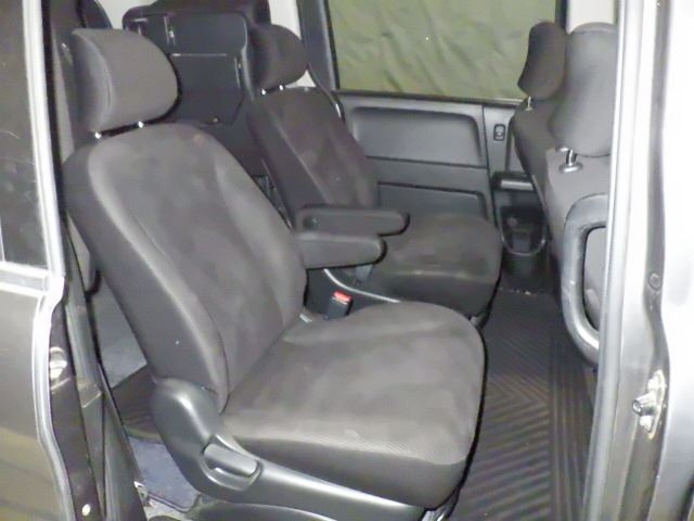 HONDA FREED 2011