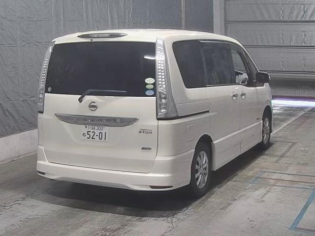 NISSAN SERENA 2013