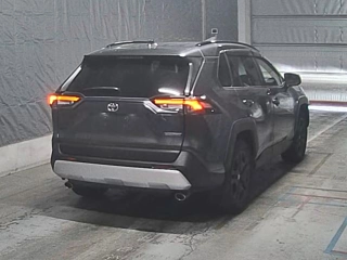 TOYOTA RAV4 2024