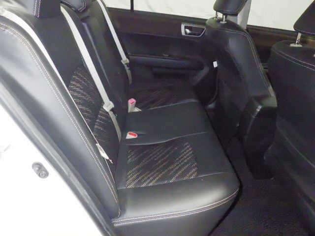 TOYOTA COROLLA AXIO 2012