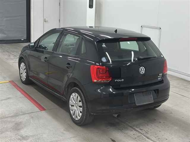 VOLKSWAGEN POLO 2014