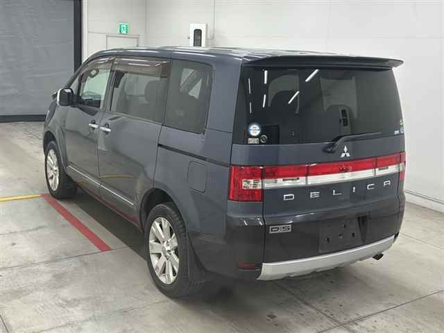 MITSUBISHI DELICA D5 2008