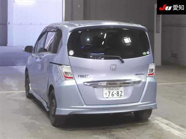 HONDA FREED 2013