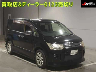 MITSUBISHI DELICA D5 2014