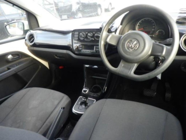 VOLKSWAGEN UP 2013