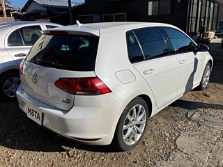 VOLKSWAGEN GOLF 2016