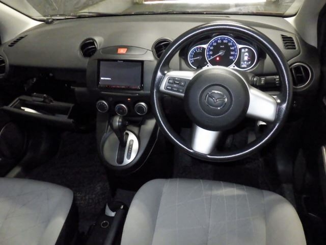 MAZDA DEMIO 2012