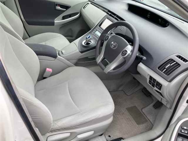 TOYOTA PRIUS 2010