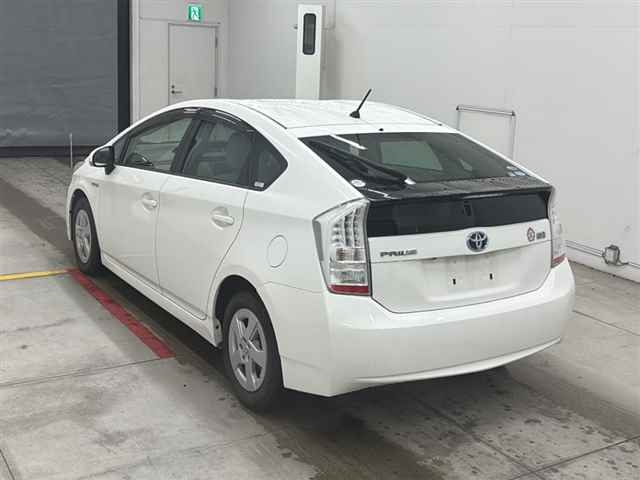 TOYOTA PRIUS 2010