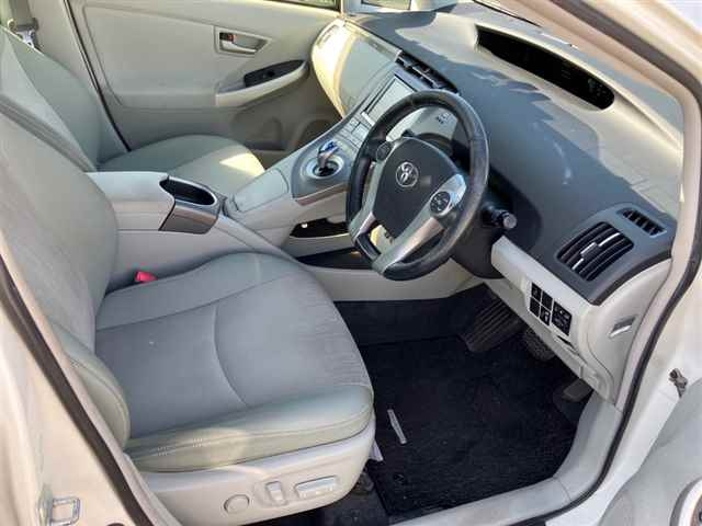 TOYOTA PRIUS PHV 2012