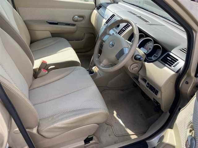 NISSAN TIIDA 2012